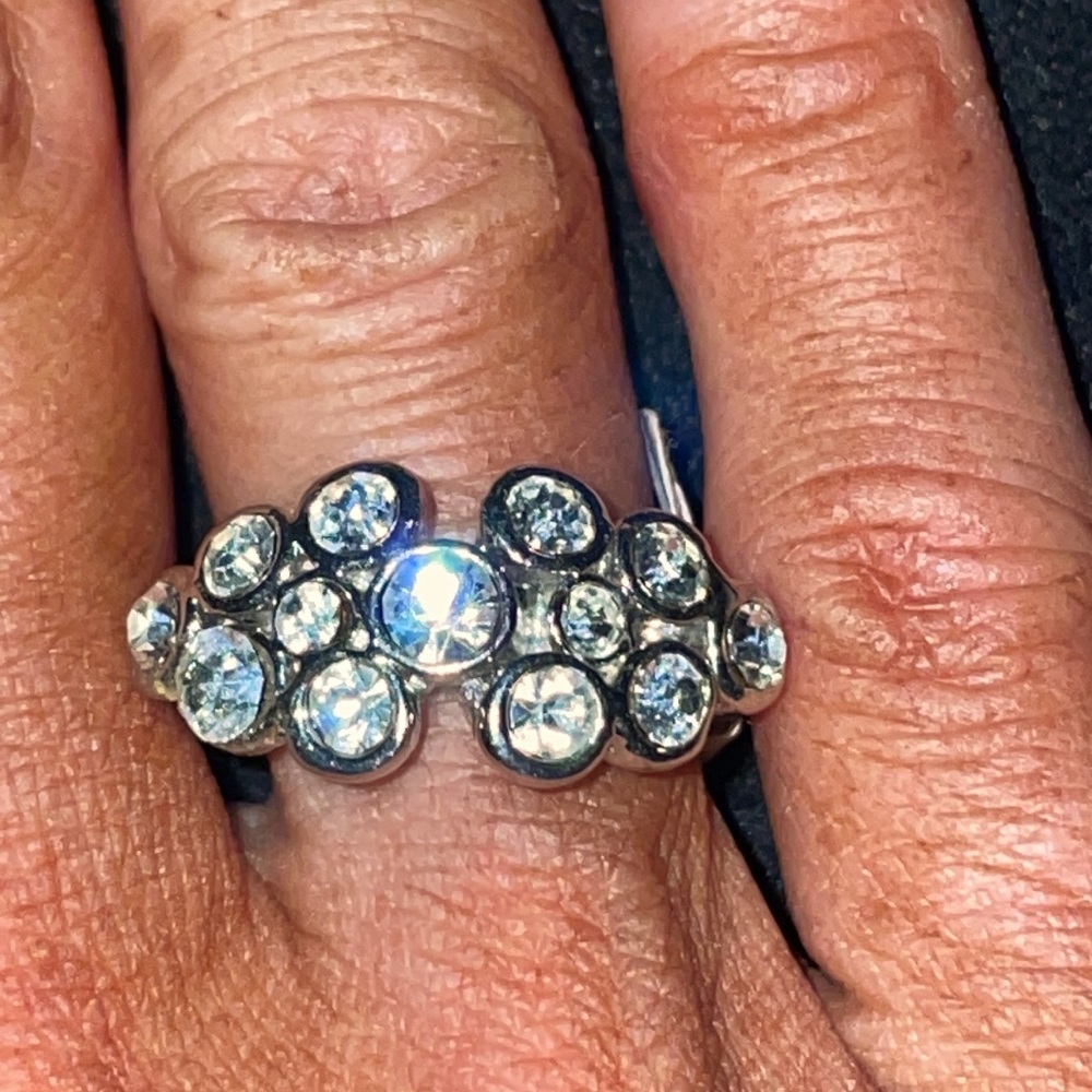 Vintage silver and round crystal ring